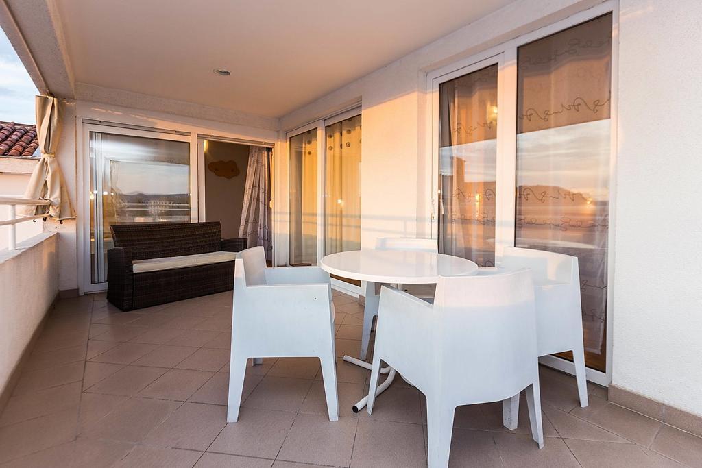 Apartments Dada Biograd Na Moru Room photo