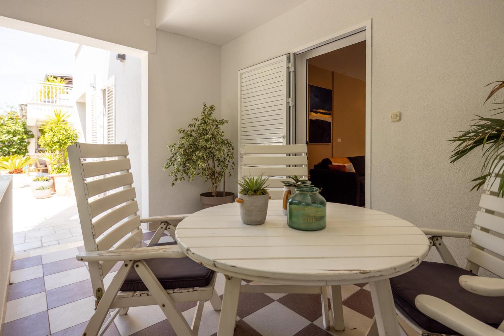 Apartments Dada Biograd Na Moru Exterior photo